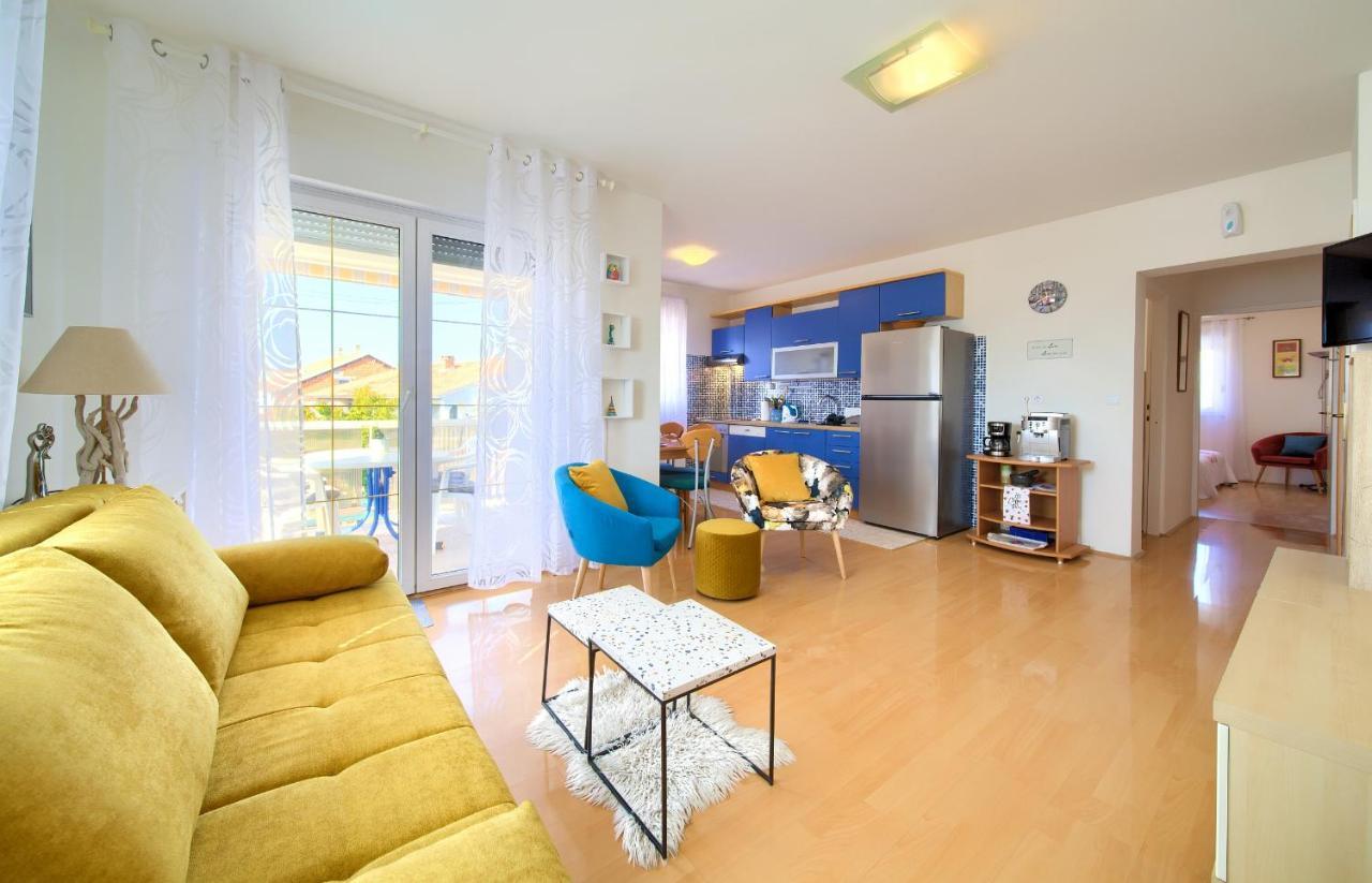 Apartman Noel 크르크 외부 사진