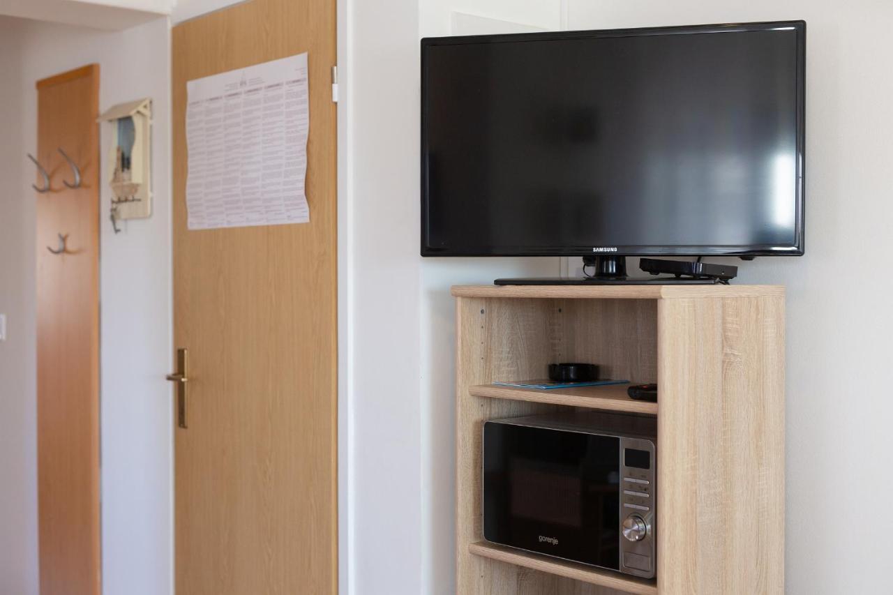 Apartman Noel 크르크 외부 사진