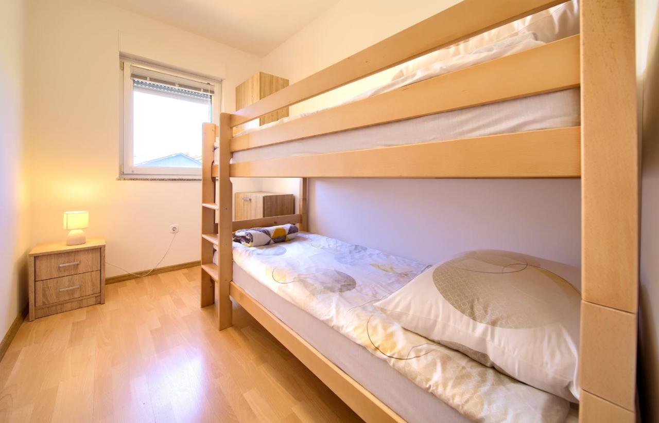 Apartman Noel 크르크 외부 사진